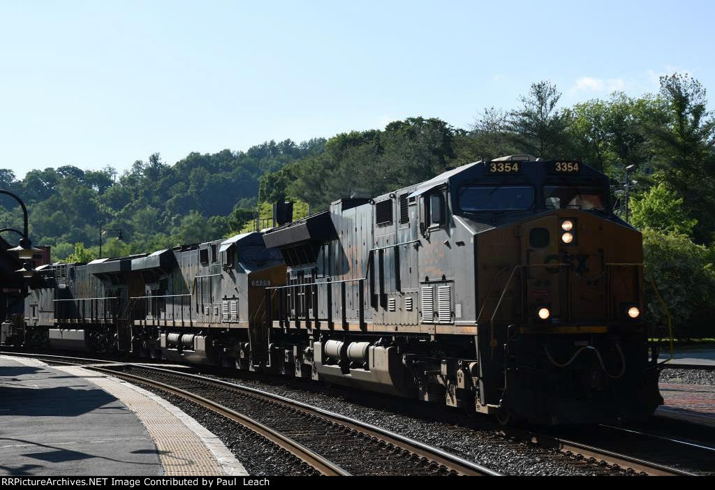 Intermodal cruises east